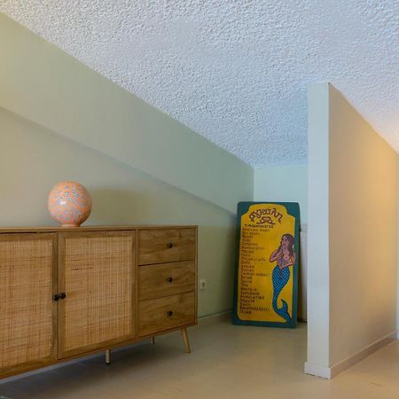 Agali 2 Superior Mezonet Front Of The Sea Apartment Akrogiali Bagian luar foto