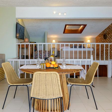 Agali 2 Superior Mezonet Front Of The Sea Apartment Akrogiali Bagian luar foto