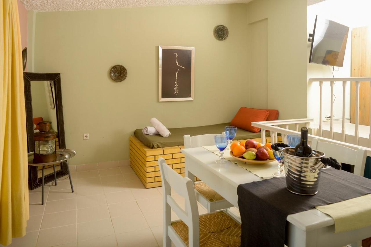 Agali 2 Superior Mezonet Front Of The Sea Apartment Akrogiali Bagian luar foto