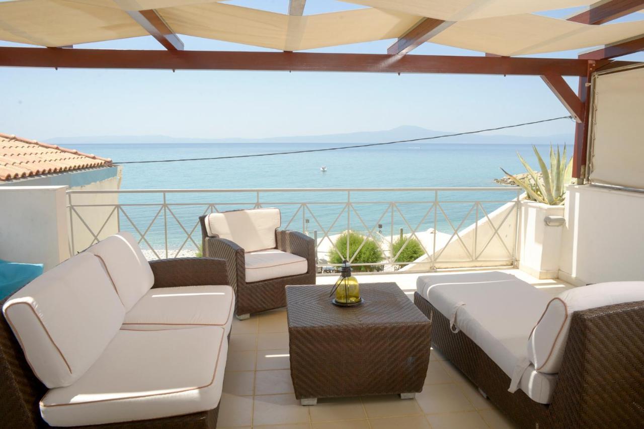 Agali 2 Superior Mezonet Front Of The Sea Apartment Akrogiali Bagian luar foto