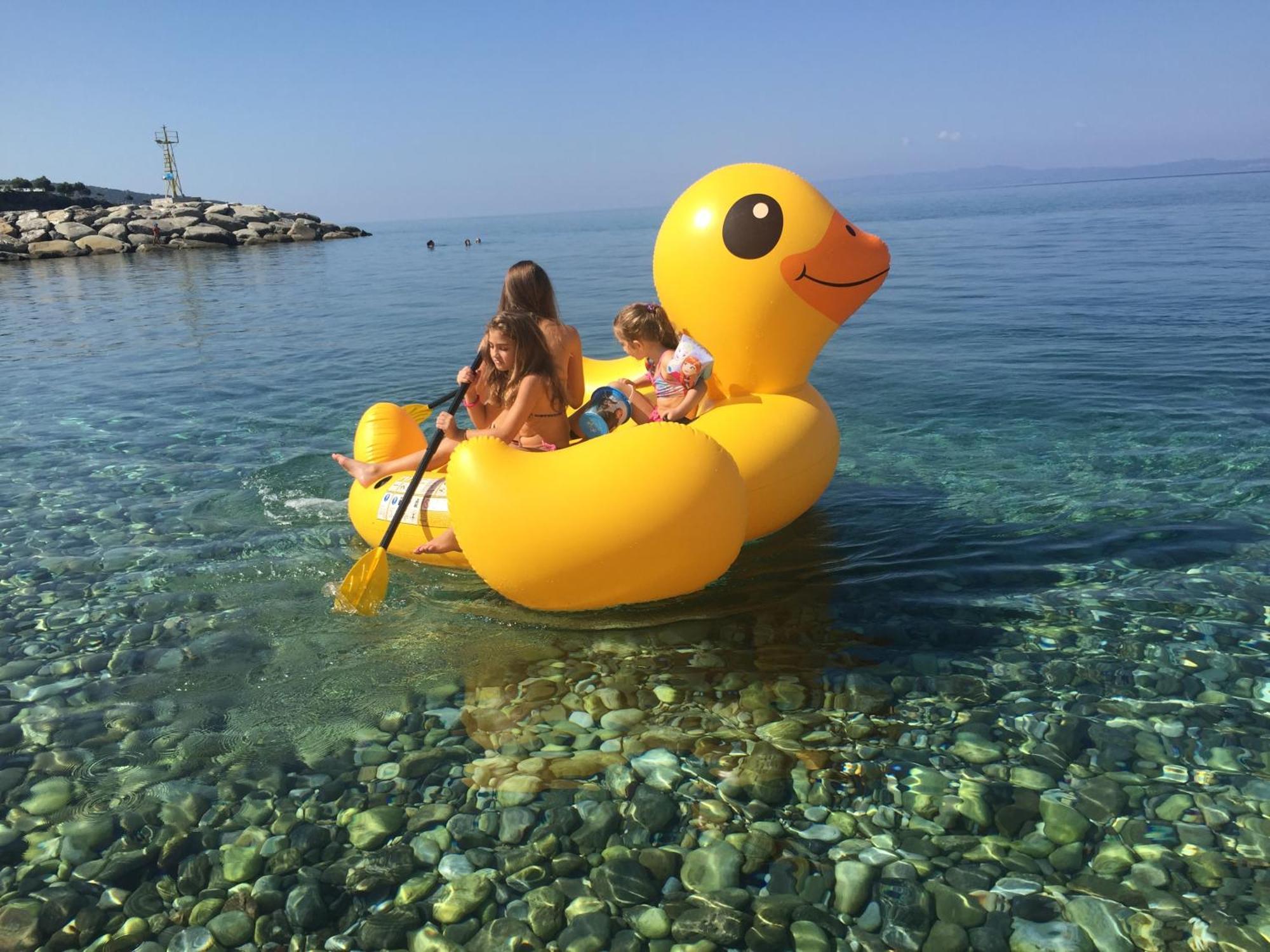 Agali 2 Superior Mezonet Front Of The Sea Apartment Akrogiali Bagian luar foto