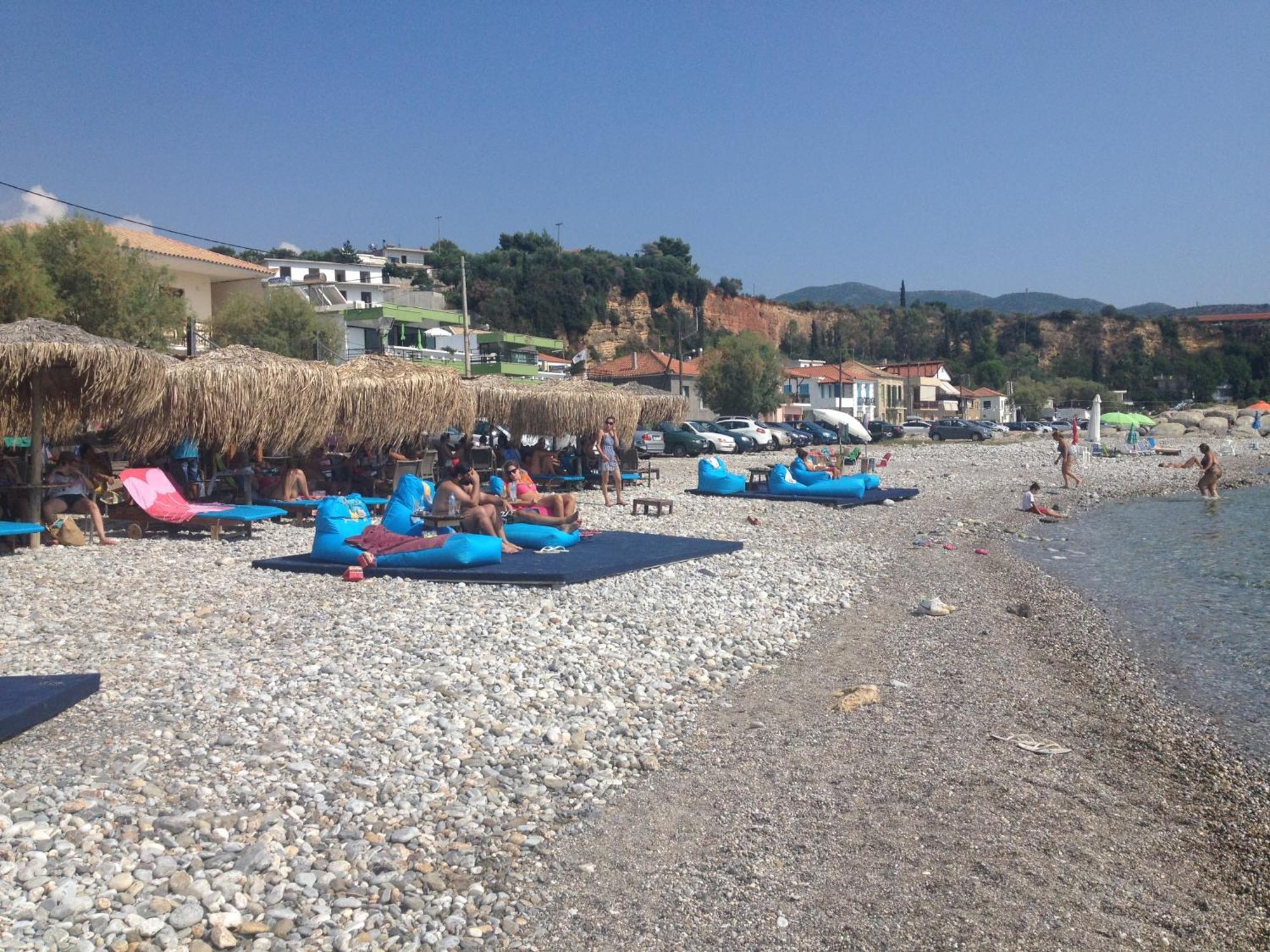 Agali 2 Superior Mezonet Front Of The Sea Apartment Akrogiali Bagian luar foto