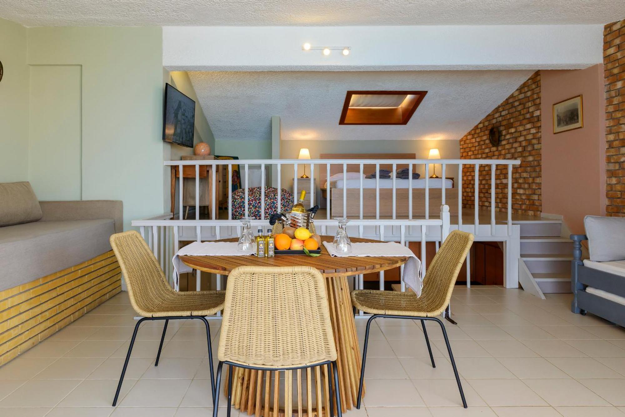 Agali 2 Superior Mezonet Front Of The Sea Apartment Akrogiali Bagian luar foto