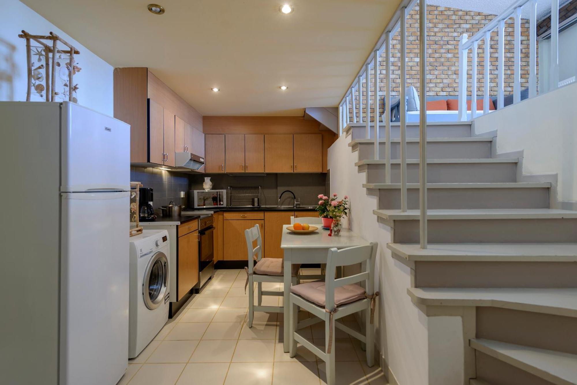 Agali 2 Superior Mezonet Front Of The Sea Apartment Akrogiali Bagian luar foto
